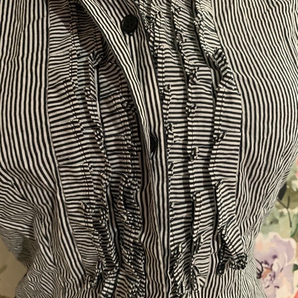 Striped Short Sleeve Button Down - Picture 4 of 6